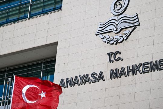 SÜRESİZ NAFAKA DÜZENLEMESİ İPTAL EDİLDİ